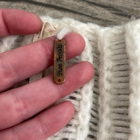 Free People oversized knitted sweater size M - Picture 3 of 5